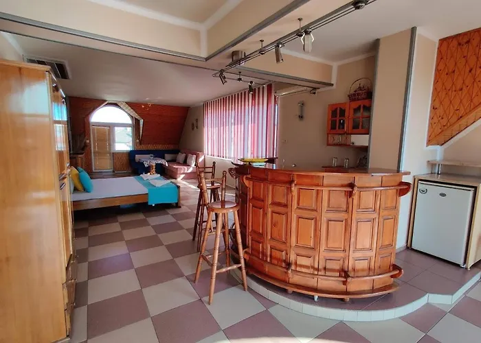 Art Rozalia Равда