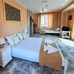 Art Rozalia Guest house 3*