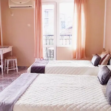 Pensjonat Art Rozalia 3*