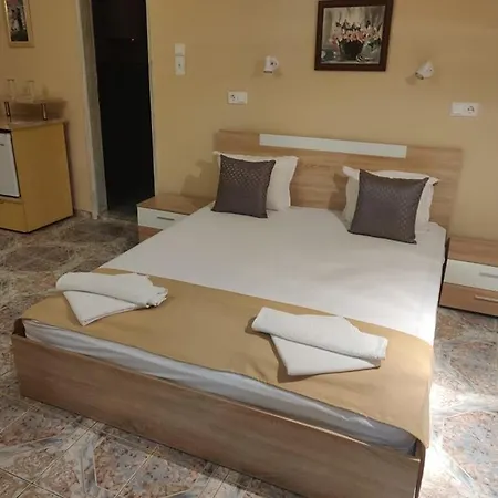 Art Rozalia 3* Равда