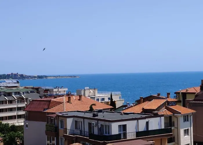 招待所 Art Rozalia 拉夫达